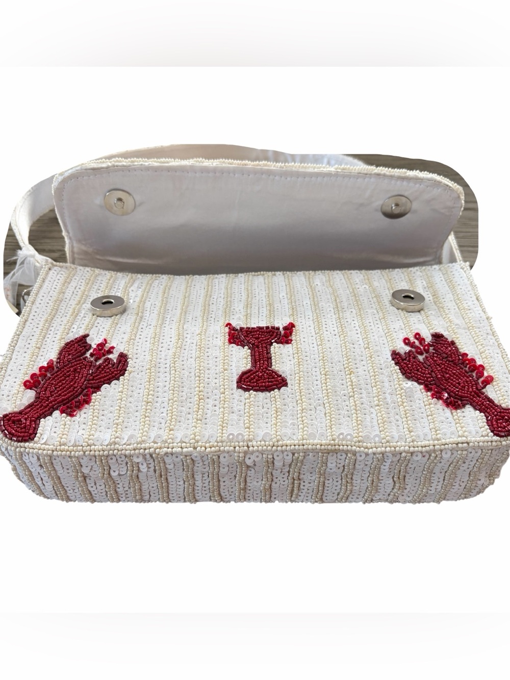 NWT: *Viral* Lobster Beaded Bag 🦞 From India to You 🦞 - Picture 2 of 11